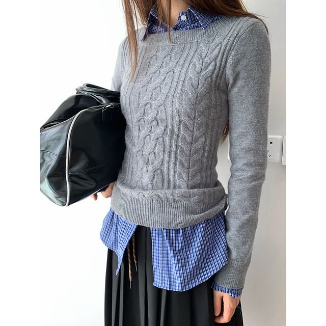 Striinkie-Round Neck Plain Cable-Knit Sweater