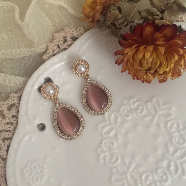 Betsuno-Crystal Drop Earring Clip-On Earring