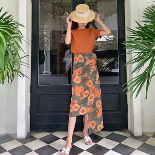 Lydiah-Short-Sleeve Plain T-Shirt Tie-Waist Flower Midi Skirt