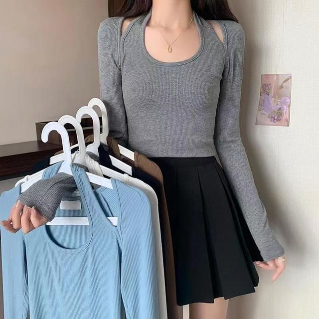 Sisyphi-Long-Sleeve Scoop Neck Plain Cutout Tee