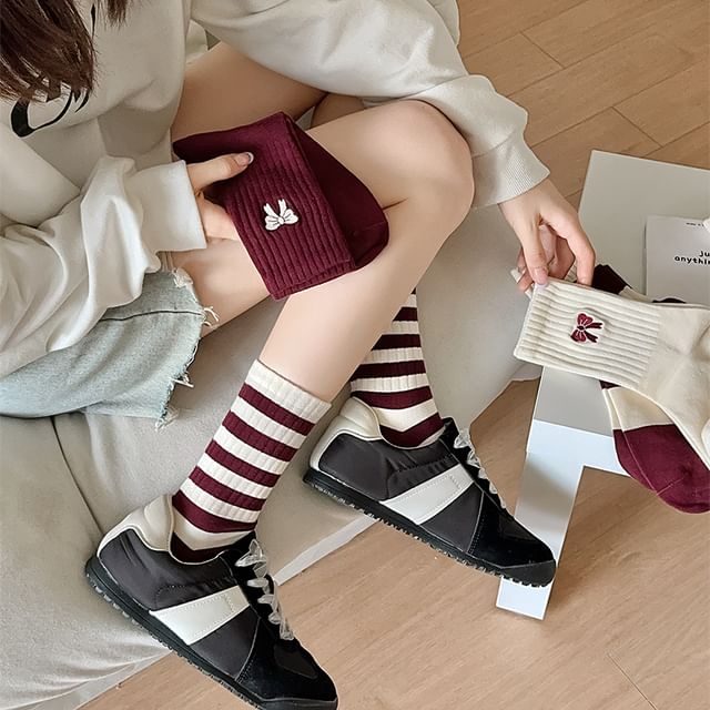 Gentiana-Ribbed Short Socks