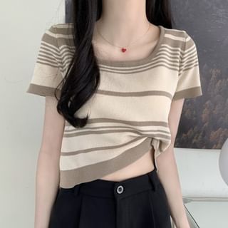 Sisyphi-Short Sleeve Crew Neck Striped Cropped Knit Top