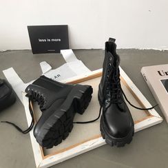 DURAC - Faux Leather Lace-Up Short Boots DURAC - Faux Leather Lace-Up Short Boots