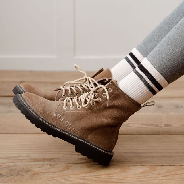 Gentiana-Striped Ribbed Socks