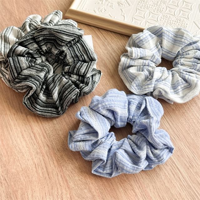 enthice-Striped Scrunchie