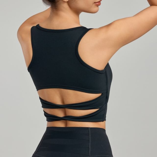 femmal-Scoop Neck Plain Sports Bra