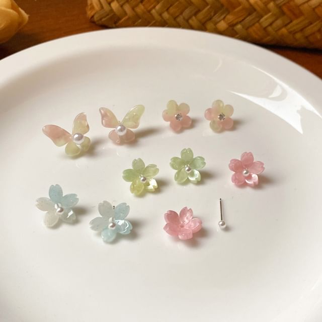 Jael-Faux Pearl Flower Stud Earring