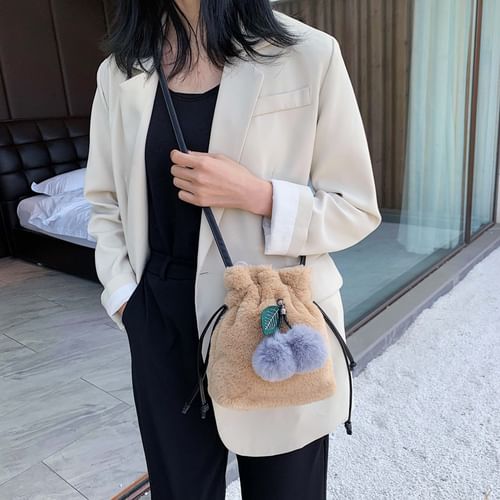 Pom pom bucket online bag