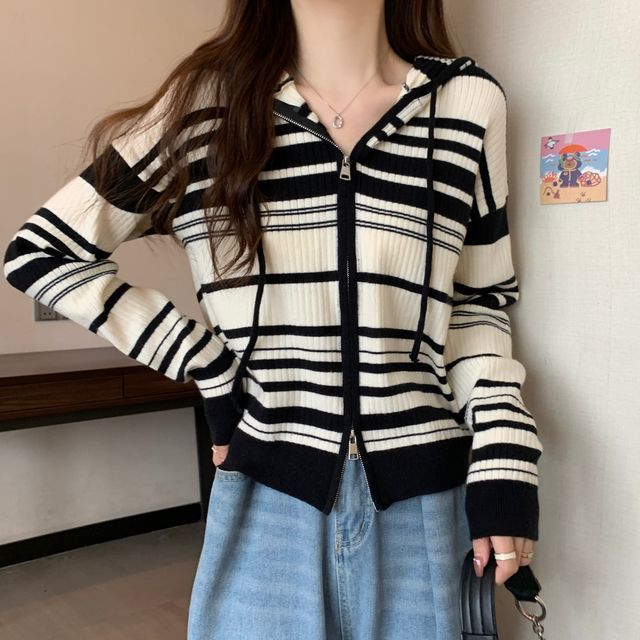 Magimomo-Hooded Striped Zip Knit Jacket