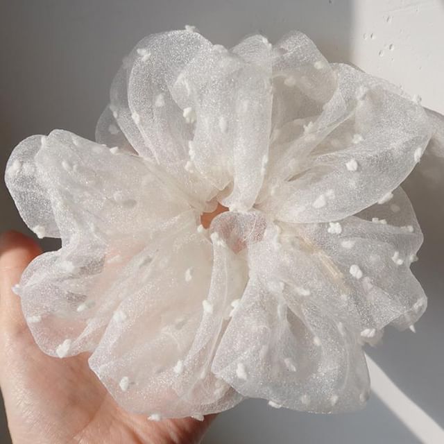Ordinario-Dotted Mesh Scrunchie