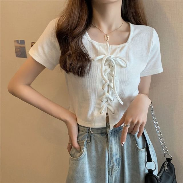 Hevnir-Short-Sleeve Square Neck Plain Lace Up Top