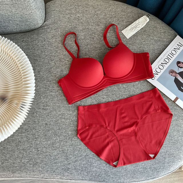 ASIAWESTPAY RED BRA Size 46/105 C £7.00 - PicClick UK