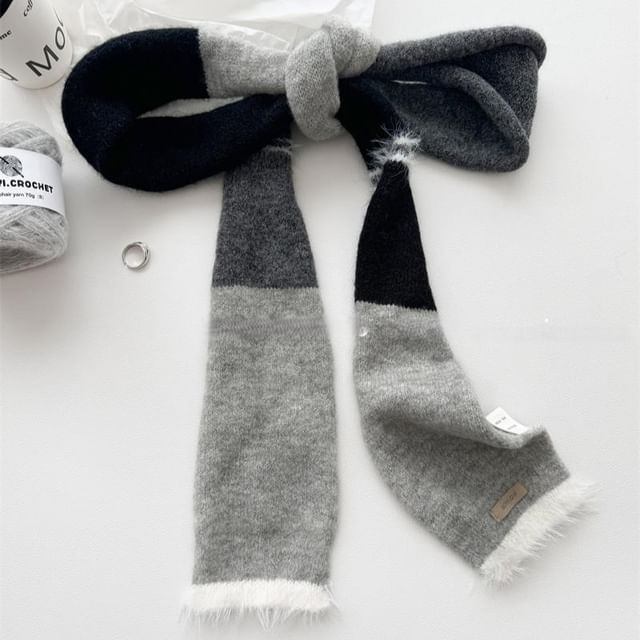 Combon-Color Block Knit Scarf