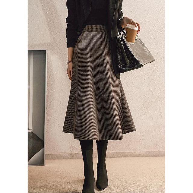 Lewwe-Mid Rise Houndstooth Midi A-Line Skirt