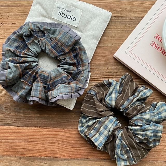 Kiren-Plaid Fabric Scrunchie