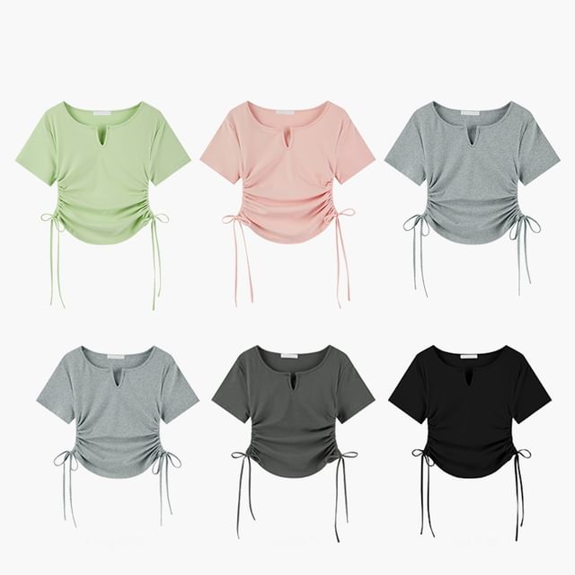 Hevnir-Short-Sleeve Notched Plain Crop Top