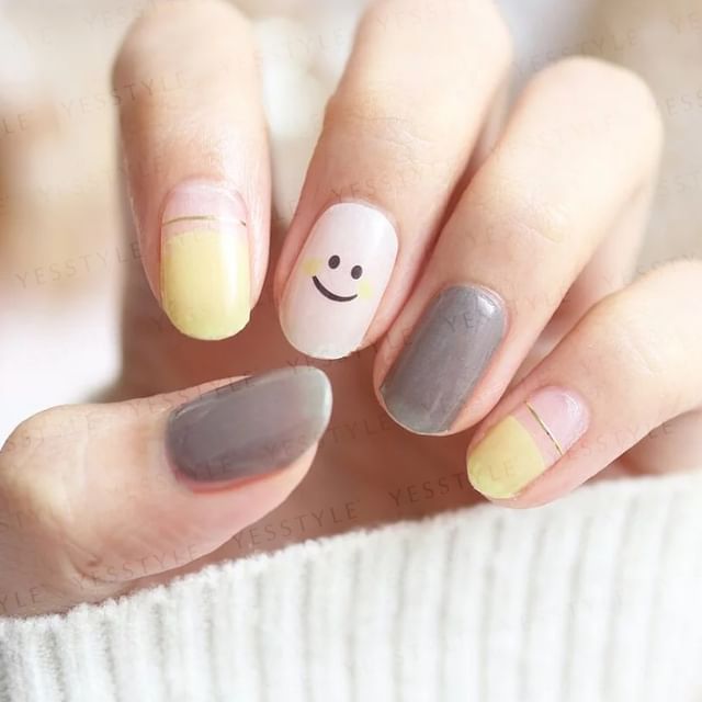 Lunacaca-Smile Nail Art Sticker