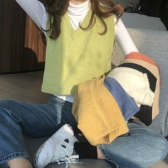 Mikiko - V领短款针织马甲 Mikiko - V领短款针织马甲
