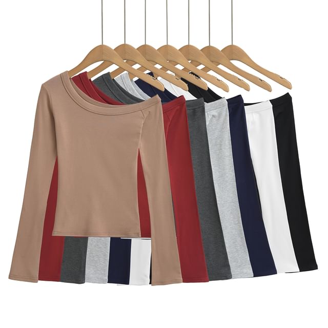 Asiris-Long-Sleeve Asymmetcal Plain Top