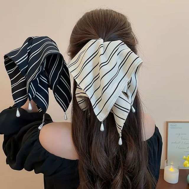 Ordinario-Striped Scrunchie Hair Claw