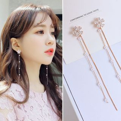 Joodii - Faux Pearl Rhinestone Flower Drop Earring / Clip-On Earring Joodii - Faux Pearl Rhinestone Flower Drop Earring / Clip-On Earring