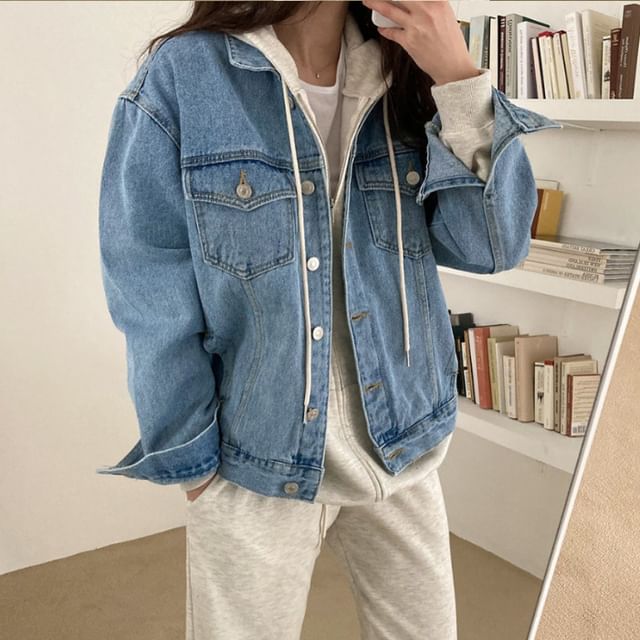 Jesong-Washed Pocket Detail Denim Single-Breasted Jacket