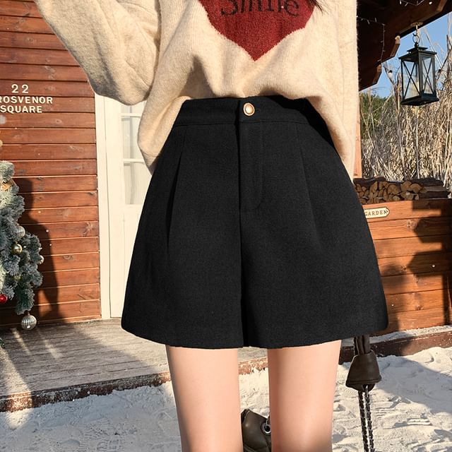 Dragan Pulse-High Waist Plain Shorts