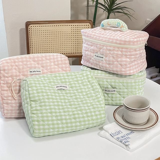 Tuhat-Gingham Quilted Makeup Pouch