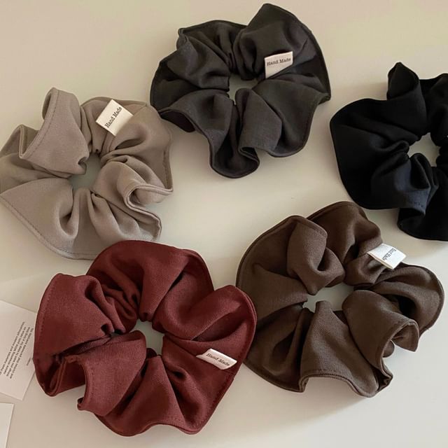 Gemsha-Plain Scrunchie