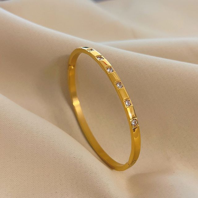 Gaya-Rhinestone Bangle