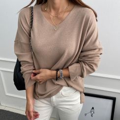 DANI LOVE - V-Neck Colored Knit Top DANI LOVE - V-Neck Colored Knit Top