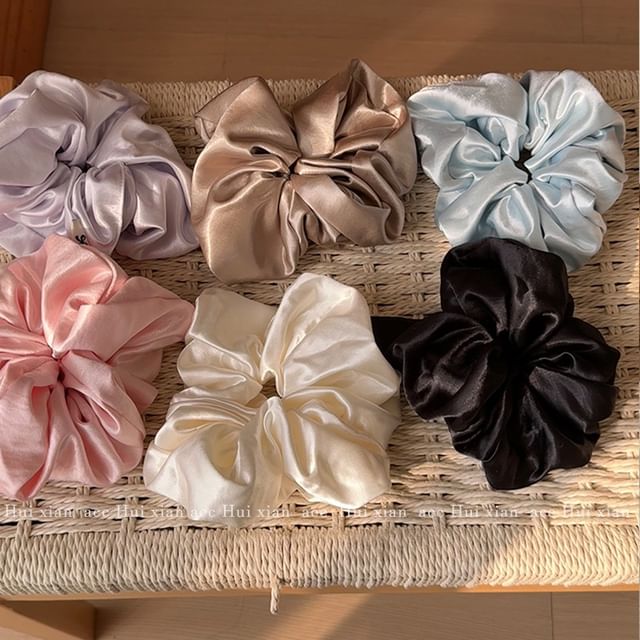 Kayochs-Satin Scrunchie