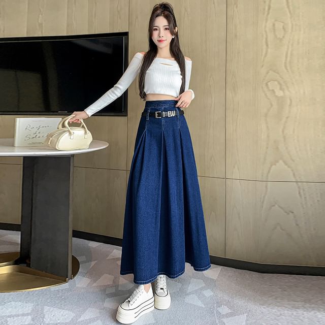 Low-Waist V-Shape Pleated Mini Skirt in 6 Colors