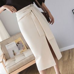 Emeraude - Slit Midi Straight-Fit Skirt Emeraude - Slit Midi Straight-Fit Skirt