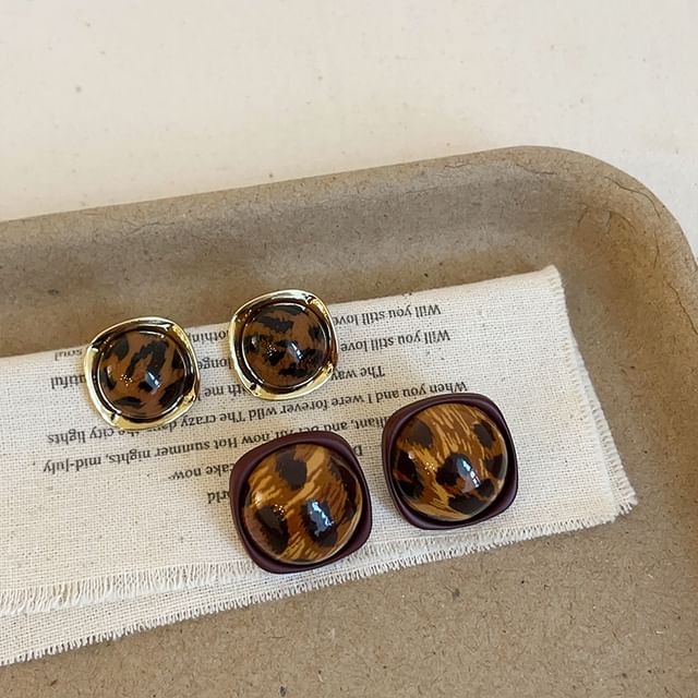 Panda Dama-Leopard Print Glazed Stud Earring