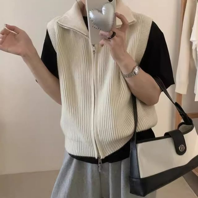 Cloud Nine-Plain Zip Zip Knit Vest