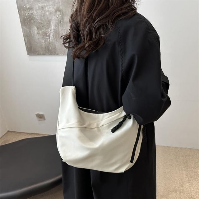 Indenis-Plain Zip Crossbody Bag