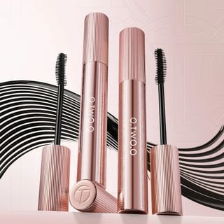 O.TWO.O - Haute Volumizing Waterproof Mascara
