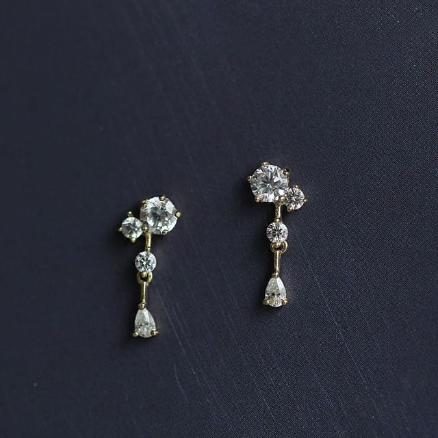 Seirios-Rhinestone Alloy Dangle Earring