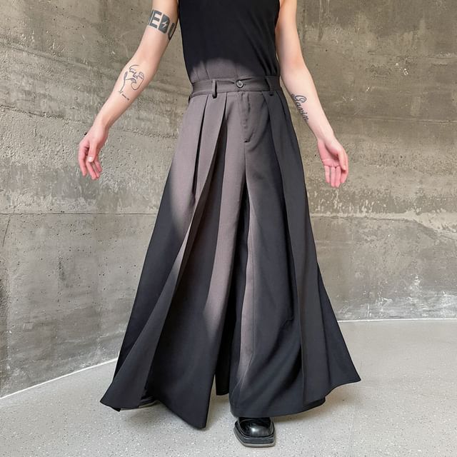 Mid Rise Pleated Wide Leg Pants