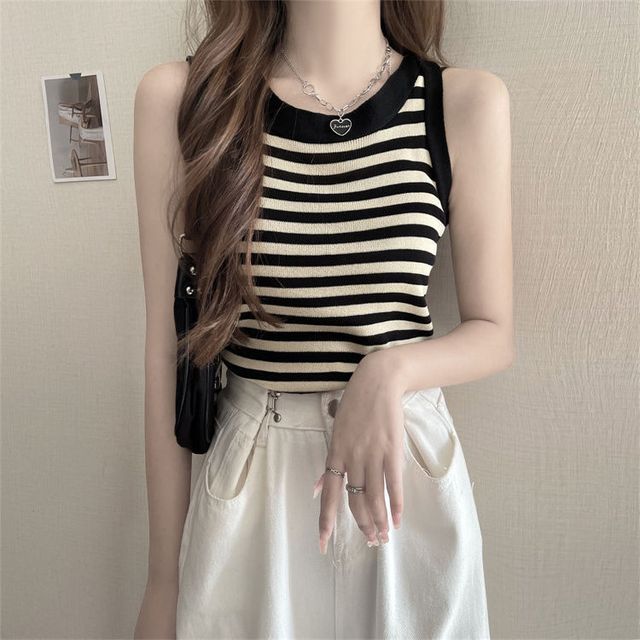 Faiar-Round Neck Striped Tank Top