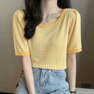 Sisyphi-Short Sleeve Round Neck Gingham Cropped Tee