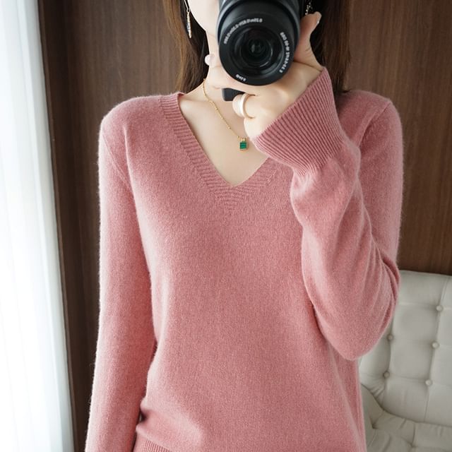Cloud Nine-V-Neck Plain Sweater