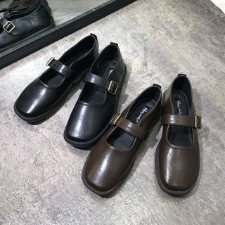 square toe mary jane flats