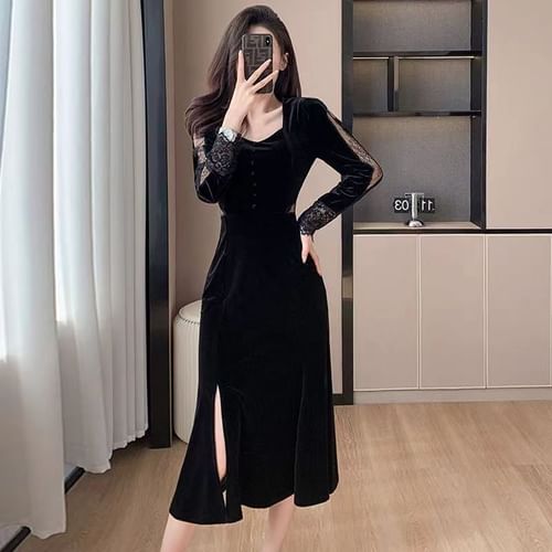 Everose - Long-Sleeve Square Neck Plain Button Slit Lace Panel