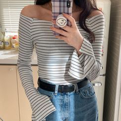 MERONGSHOP - Off-Shoulder Slit-Cuff Stripe T-Shirt MERONGSHOP - Off-Shoulder Slit-Cuff Stripe T-Shirt