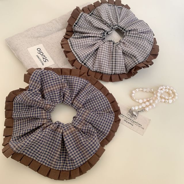 Mentosi-Plaid Scrunchie