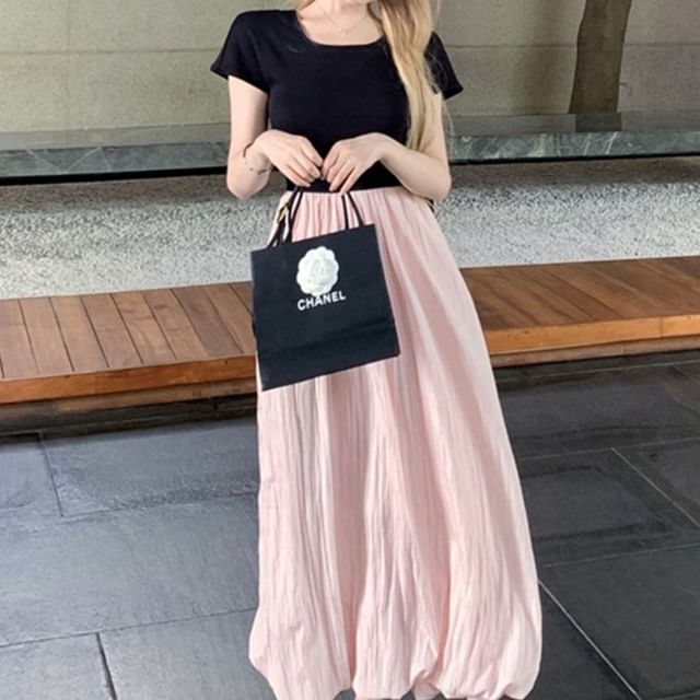 Yuxi - Short-Sleeve Two Tone Knit Panel Bubble Hem Midi A-Line Dress |  YesStyle