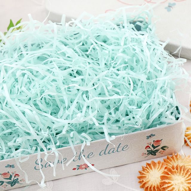 Buttermilk-Raffia Shredded Paper Decorations