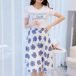 Bornite - Set: Lettering Short-Sleeve T-Shirt + Floral Print A-Line Midi Skirt